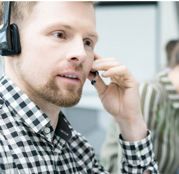What Does an IT Helpdesk Do?