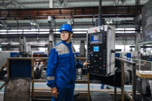 Large-scale cabling contractor Chicago for manufacturing and warehouse networks